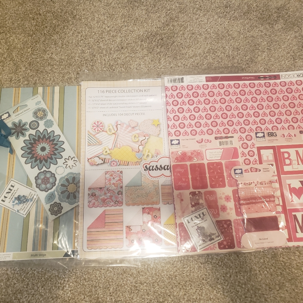 Scrapbooking paper kits